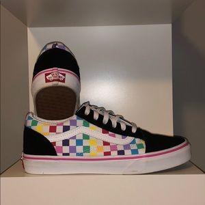 🚨Make an offer🚨Old school rainbow checkered vans